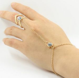 SOUVENIR مجوهرات واكسسوارات Fashion Chain Bracelets Hollow Geometric Rhinestone Bracelet Together with Ring Jewelry for Women